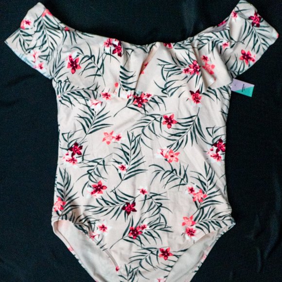 Ardene Women's One Piece Swim Suit - Picture 1 of 3